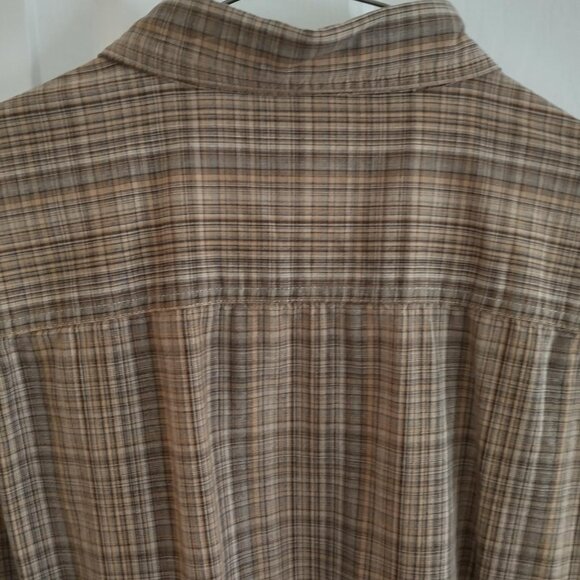 Columbia Long Sleeve Button Down Men's Shirt, Size Large, Brown/Tan - Picture 5 of 6